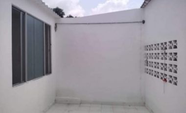 SE PERMUTA CASA COMERCIAL CON RENTA BARRIO KENNEDY DE GIRARDOT C/MARCA