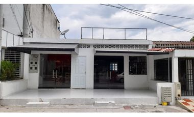 SE PERMUTA CASA COMERCIAL CON RENTA BARRIO KENNEDY DE GIRARDOT C/MARCA