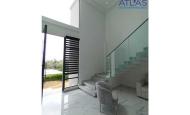 VENTA DE  CASA CAMPESTRE DE DOS PISOS EN RUITOQUE BAJO COD: 828
