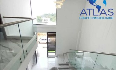 VENTA DE  CASA CAMPESTRE DE DOS PISOS EN RUITOQUE BAJO COD: 828