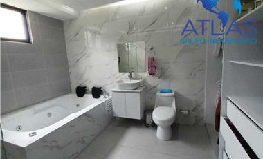 VENTA DE  CASA CAMPESTRE DE DOS PISOS EN RUITOQUE BAJO COD: 828
