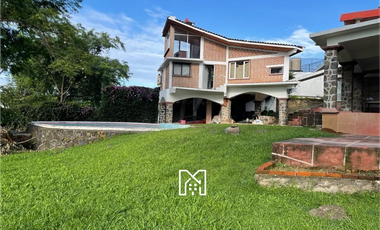 Casa en venta en esquina Sobre Paseo del Conquistador Uso de suelo CCS