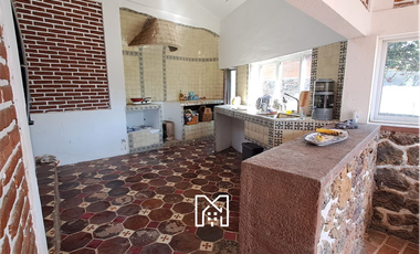 Casa en venta en esquina Sobre Paseo del Conquistador Uso de suelo CCS