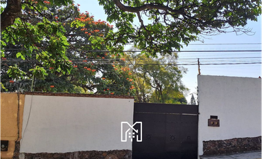 Casa en venta en esquina Sobre Paseo del Conquistador Uso de suelo CCS