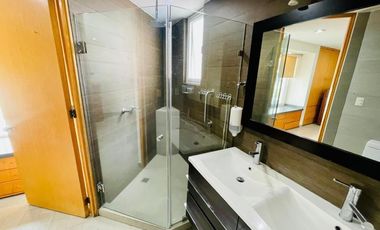 CASA EN RENTA EN LOMAS DE LAS ÁGUILAS FRACCIONAMIENTO CON SEGURIDAD!!!