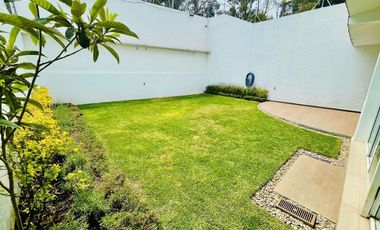 CASA EN RENTA EN LOMAS DE LAS ÁGUILAS FRACCIONAMIENTO CON SEGURIDAD!!!
