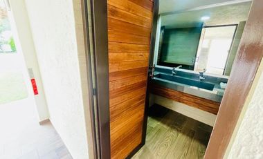 CASA EN RENTA EN LOMAS DE LAS ÁGUILAS FRACCIONAMIENTO CON SEGURIDAD!!!