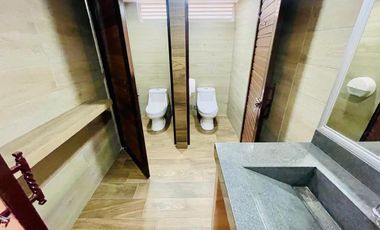 CASA EN RENTA EN LOMAS DE LAS ÁGUILAS FRACCIONAMIENTO CON SEGURIDAD!!!