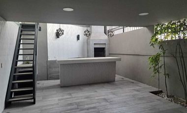 Renta de Casa en Colinas de Chapultepec