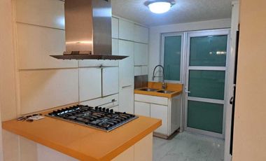 Renta de Casa en Colinas de Chapultepec