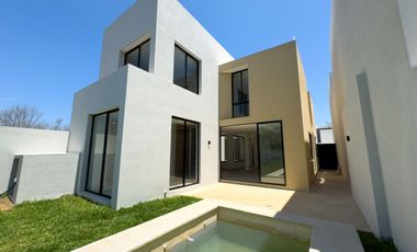 Casa(4R) en Venta en Praderas del Mayab