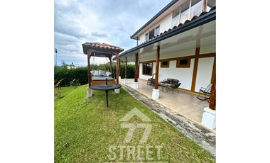 Casa campestre en la parcelación San Francisco