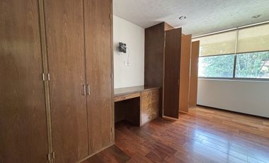 Excelente casa en renta dentro de Jardines en la Montaña, Tlalpan, CDMX.
