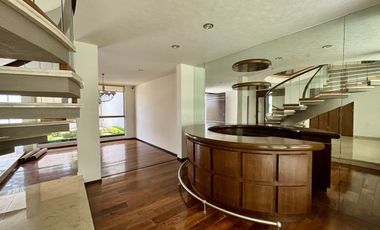 Excelente casa en renta dentro de Jardines en la Montaña, Tlalpan, CDMX.