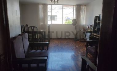 DEPARTAMENTO AMOBLADO EN ZONA CENTRICA DE BREÑA