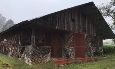 VENTA DE CABAÑA COMO TERRENO