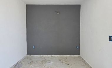 CASA EN VENTA 2 PLANTAS, 3 RECÁMARAS, 2.5 BAÑOS, COCHERA PARA 2 AUTOS