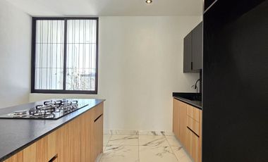 CASA EN VENTA 2 PLANTAS, 3 RECÁMARAS, 2.5 BAÑOS, COCHERA PARA 2 AUTOS