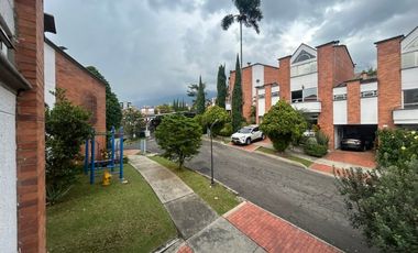 🏡 CASA EN ARRIENDO UBICADA EN ENVIGADO SECTOR ALTO BONITO