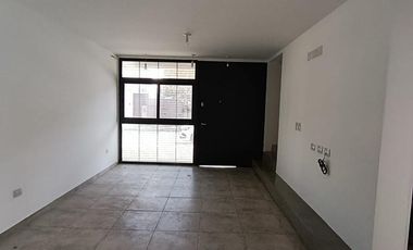 DUPLEX 3 DORM PATIO COCHERA