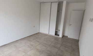 DUPLEX 3 DORM PATIO COCHERA