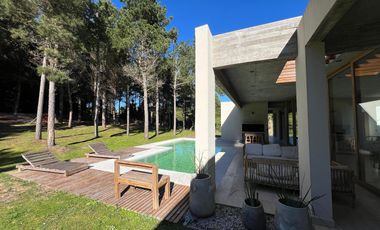VENTA, CASA, COSTA ESMERALDA, SENDEROS IV, LOTE AL 100, 5 AMBIENTES