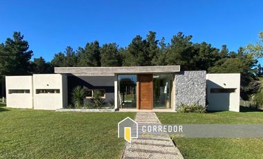 VENTA, CASA, COSTA ESMERALDA, SENDEROS IV, LOTE AL 100, 5 AMBIENTES