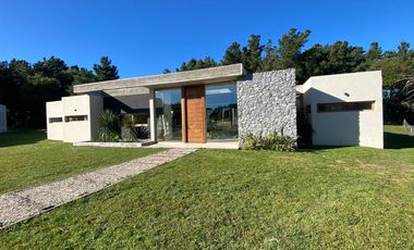 VENTA, CASA, COSTA ESMERALDA, SENDEROS IV, LOTE AL 100, 5 AMBIENTES