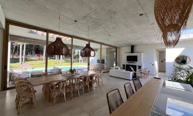 VENTA, CASA, COSTA ESMERALDA, SENDEROS IV, LOTE AL 100, 5 AMBIENTES