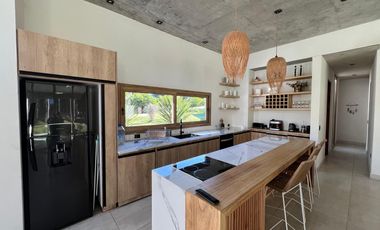 VENTA, CASA, COSTA ESMERALDA, SENDEROS IV, LOTE AL 100, 5 AMBIENTES