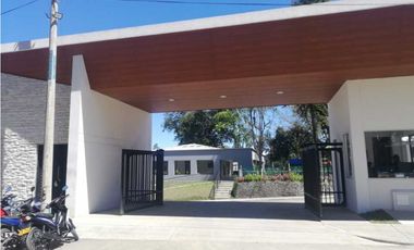 LUXA INMOBILIARIA ARRIENDA APARTAMENTO 1ER PISO. CONJUNTO HOJARASCA.
