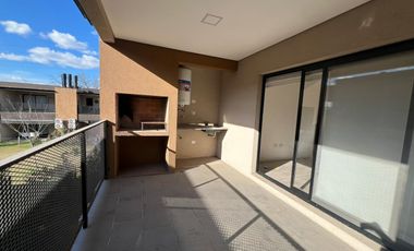 Departamento en  alquiler, planta baja con jardin,  en La Cañada Village, Pilar
