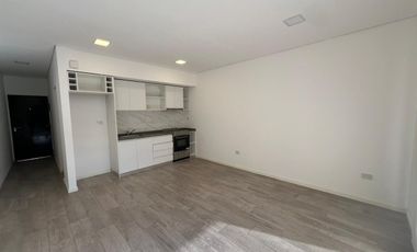 Departamento en  alquiler, planta baja con jardin,  en La Cañada Village, Pilar