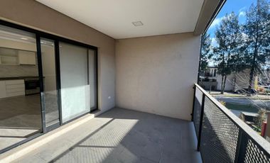 Departamento en  alquiler, planta baja con jardin,  en La Cañada Village, Pilar