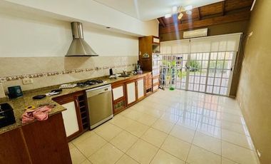 Triplex en venta 4 ambientes en Ramos Mejìa