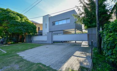 Casa en venta en La Plata. Villa del Plata - 44 y 21 bis