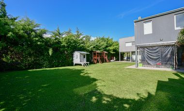Casa en venta en La Plata. Villa del Plata - 44 y 21 bis