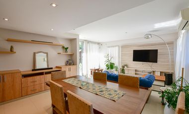 Casa en venta en La Plata. Villa del Plata - 44 y 21 bis