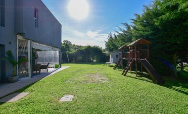 Casa en venta en La Plata. Villa del Plata - 44 y 21 bis