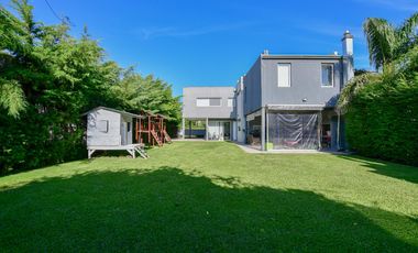 Casa en venta en La Plata. Villa del Plata - 44 y 21 bis