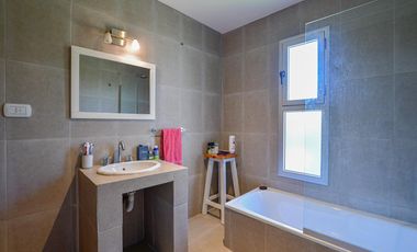 Casa en venta en La Plata. Villa del Plata - 44 y 21 bis