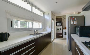 Casa en venta en La Plata. Villa del Plata - 44 y 21 bis