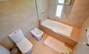 Casa en venta en La Plata. Villa del Plata - 44 y 21 bis