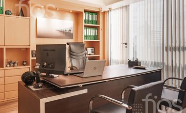 VENTA PISO EXCLUSIVO DE OFICINAS CON COCHERA EN ZONA CENTRO