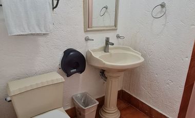 HOTEL EN VENTA, CERCA DEL PUERTO INDUSTRIAL. CARMEN, CAMPECHE