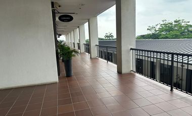 Alquiler local comercial en SAMBORONDON Plaza Proyecto (JLR)