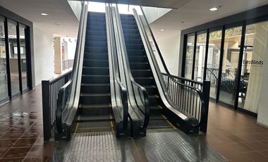 Alquiler local comercial en SAMBORONDON Plaza Proyecto (JLR)