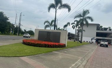 Alquiler local comercial en SAMBORONDON Plaza Proyecto (JLR)