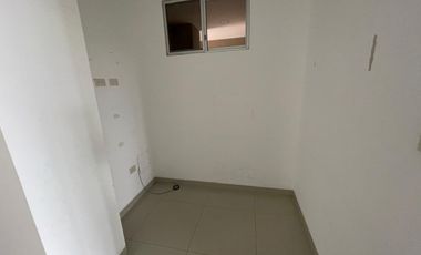 VENTA DE DEPARTAMENTO EN URB LA ROMAREDA, AV NARCISA DE JESUS (LM)