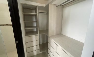 VENTA DE DEPARTAMENTO EN URB LA ROMAREDA, AV NARCISA DE JESUS (LM)